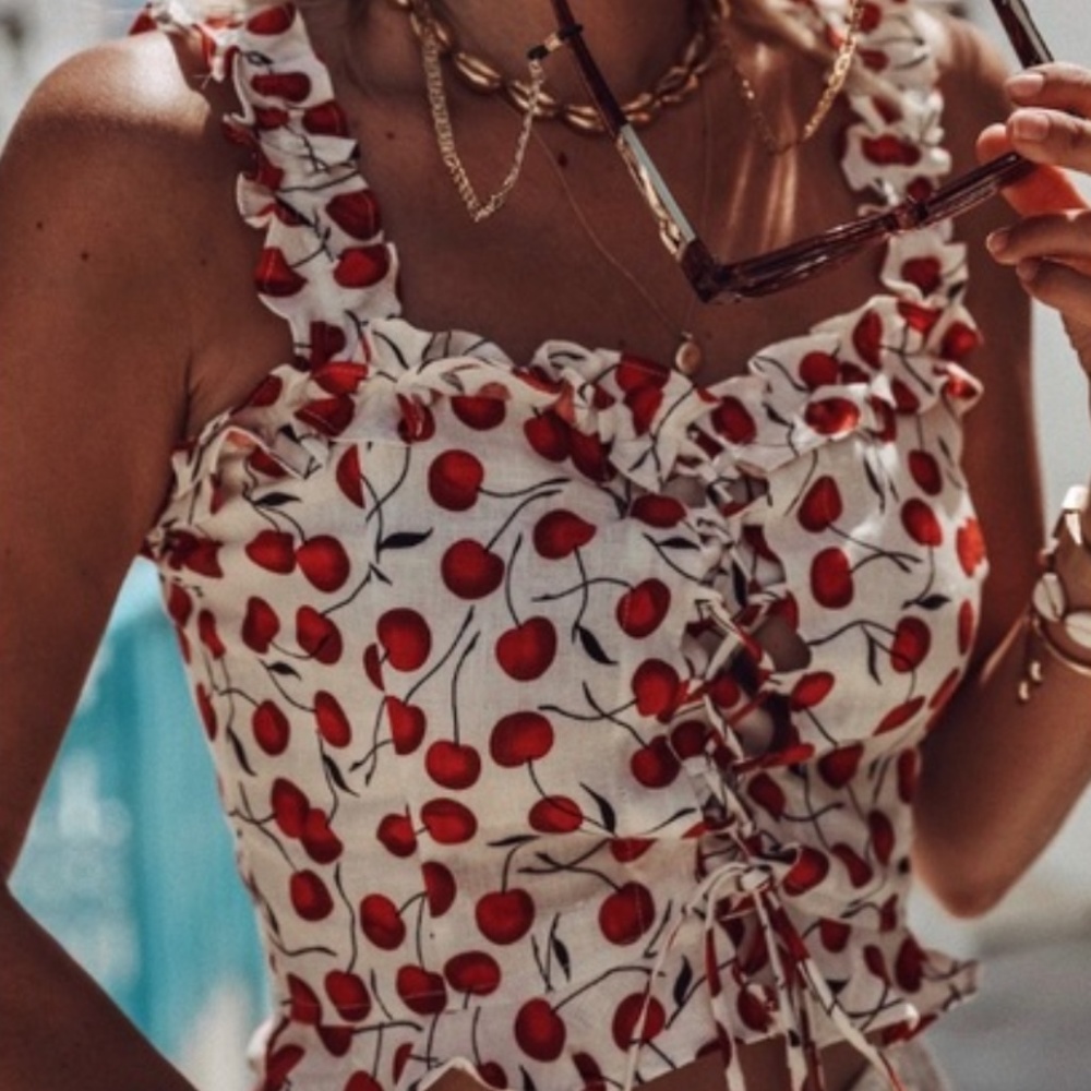 Reformation tie up cherry top